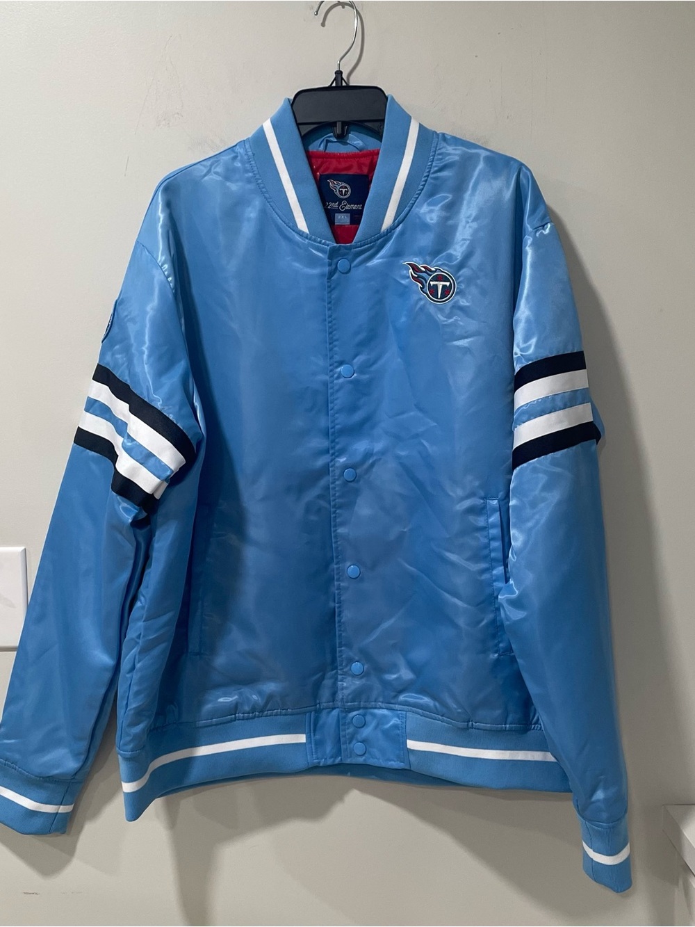 NWOT Tennessee Titans Satin Bomber Jacket NFL Football Exclusive Limited Edition